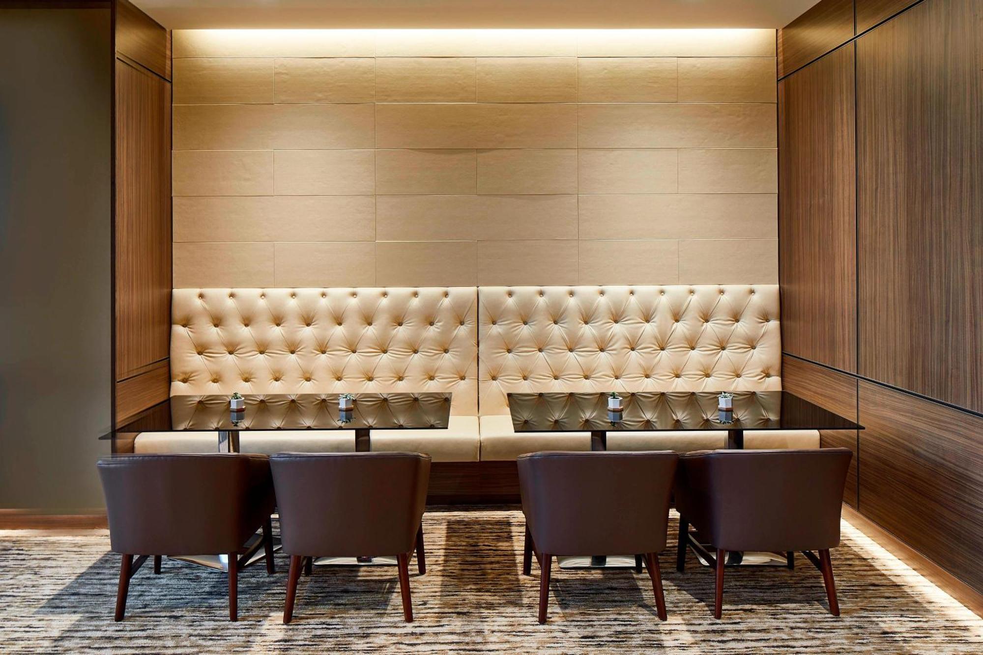 Ac Hotel By Marriott Cleveland Beachwood Bagian luar foto
