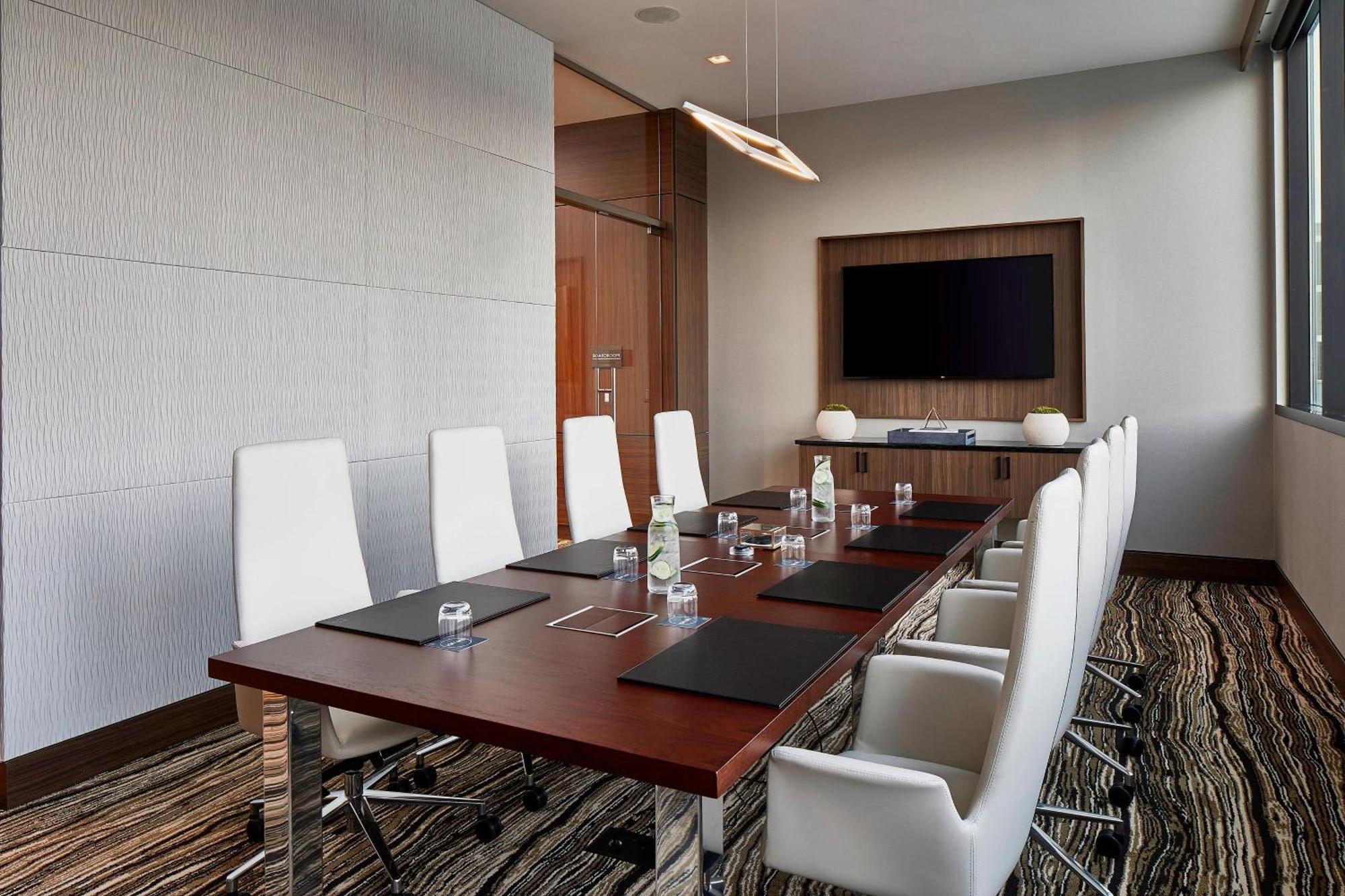 Ac Hotel By Marriott Cleveland Beachwood Bagian luar foto